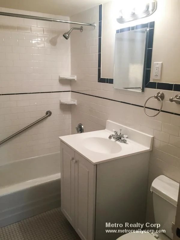 1 bed, 1 bath apartment for rent at 101 Monmouth St Unit 808, Longwood — photo 5 of 13