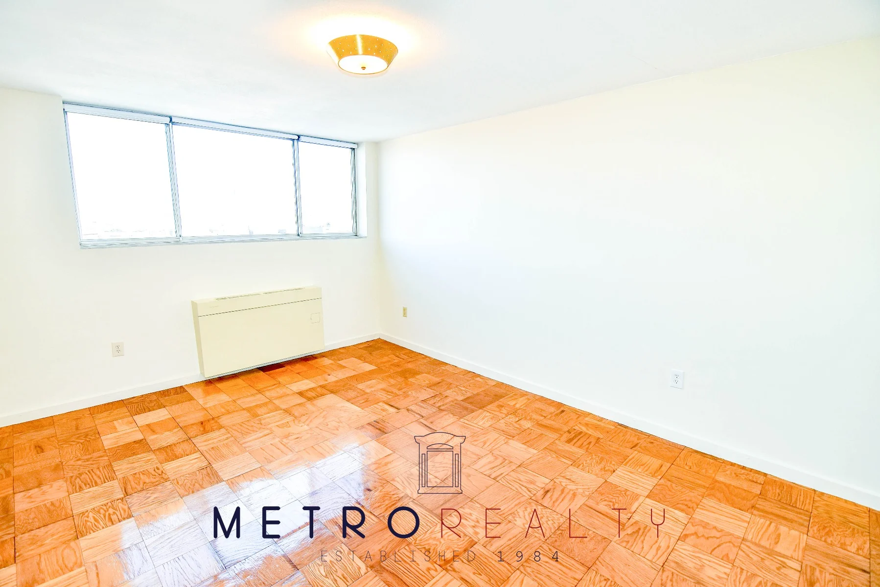 3 bed, 2 bath apartment for rent at 101 Monmouth St Unit 902, Longwood — photo 3 of 21