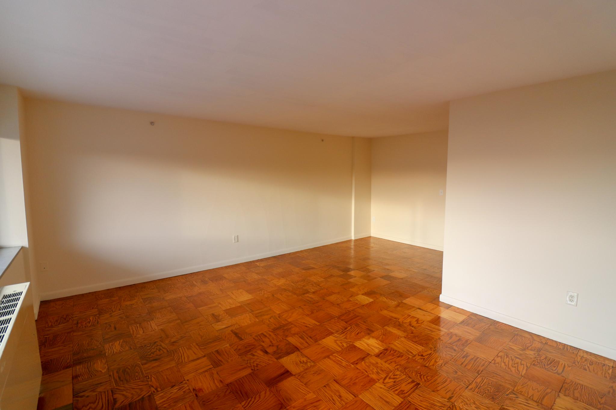 Studio bed, 1 bath apartment for rent at 101 Monmouth St Unit 904, Longwood — photo 2 of 13