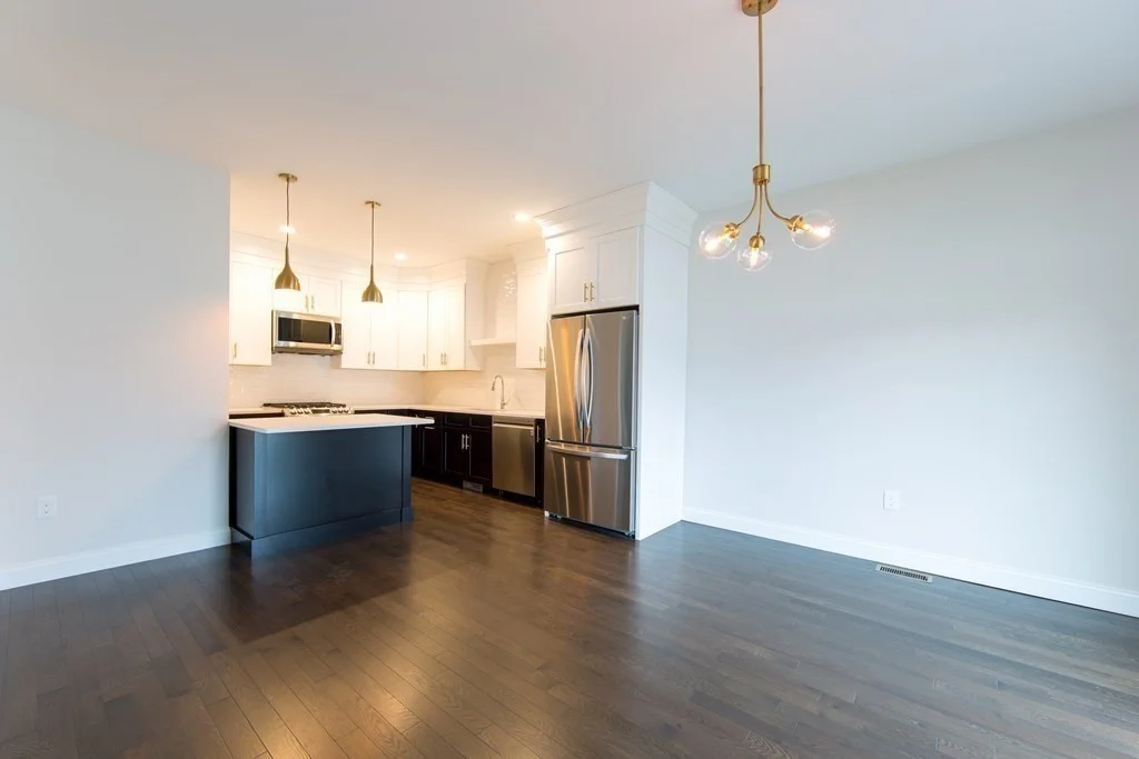 3 bed, 3 bath apartment for rent at 101 Oakdale Ave Unit 1, Oakdale — photo 5 of 20