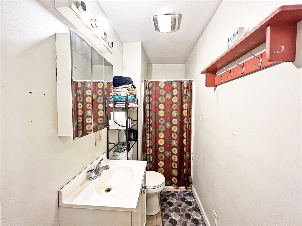 2 bed, 1 bath apartment for rent at 101 Prospect Unit u1, Ward Two — photo 12 of 20
