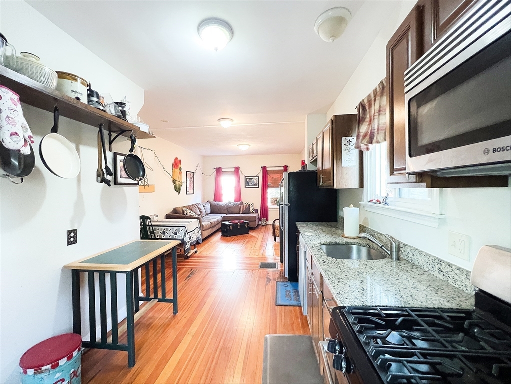 2 bed, 1 bath apartment for rent at 101 Prospect Unit u1, Ward Two — photo 6 of 20