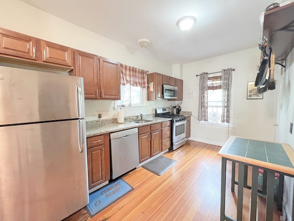2 bed, 1 bath apartment for rent at 101 Prospect Unit u1, Ward Two — photo 4 of 20