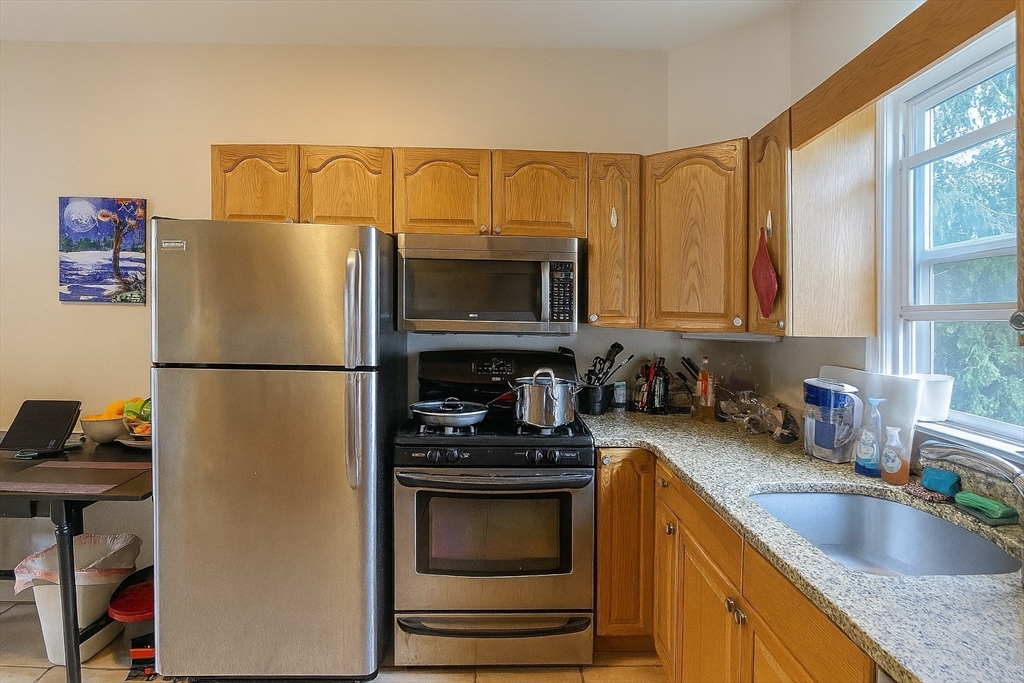 2 bed, 1 bath apartment for rent at 101 Prospect Unit u2, Ward Two — photo 5 of 22
