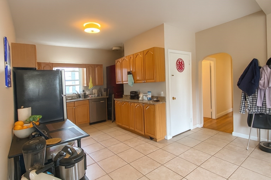 2 bed, 1 bath apartment for rent at 101 Prospect Unit u2, Ward Two — photo 4 of 22