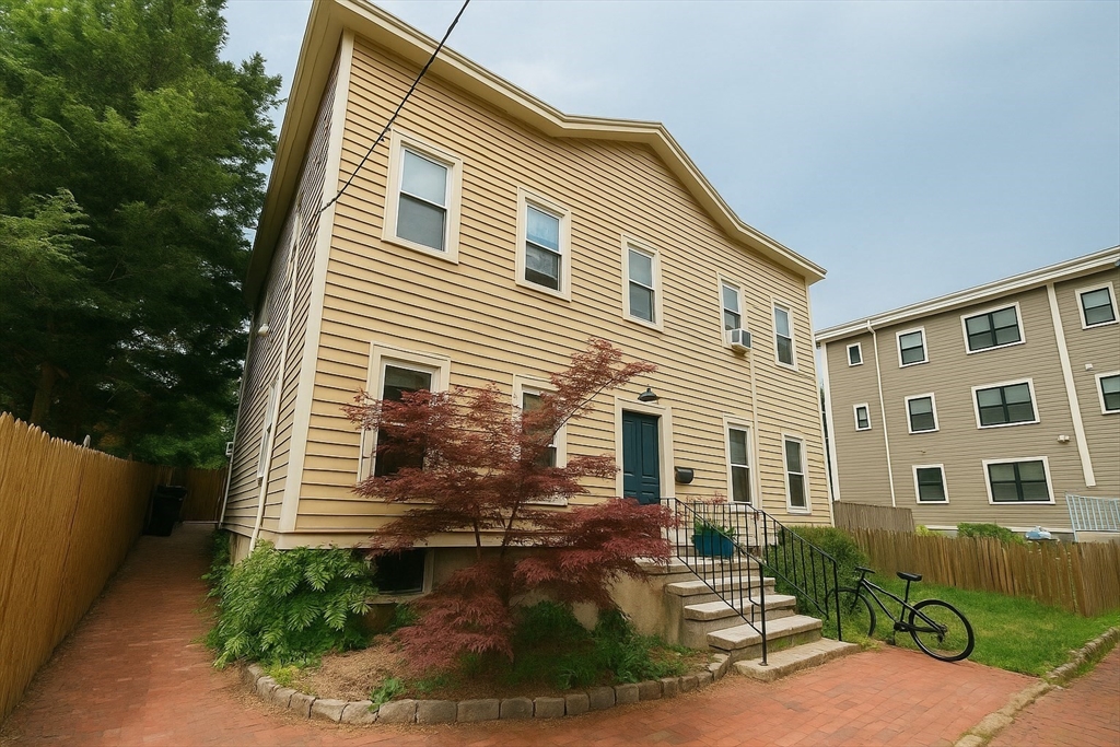 2 bed, 1 bath apartment for rent at 101 Prospect Unit u2, Ward Two — photo 1 of 22