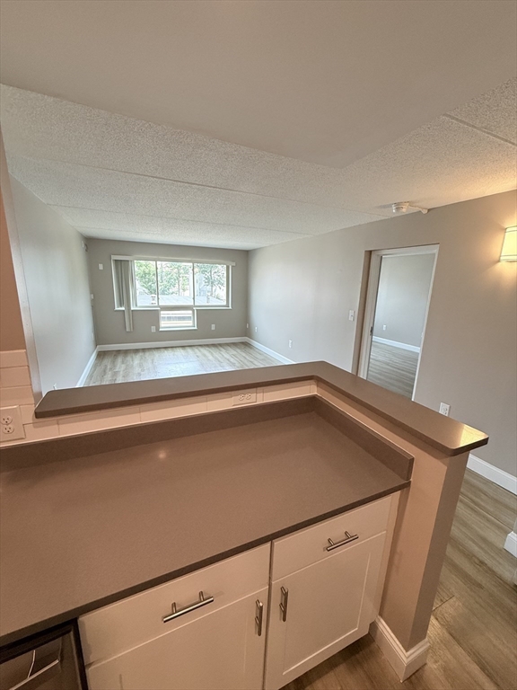 2 bed, 2 bath apartment for rent at 101 Rantoul St Unit 210, Beverly — photo 3 of 22