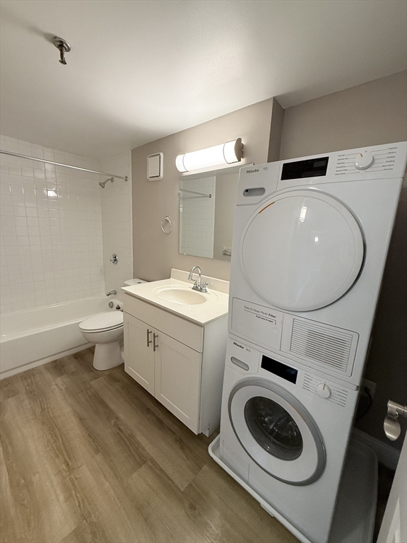 2 bed, 2 bath apartment for rent at 101 Rantoul St Unit 210, Beverly — photo 6 of 22
