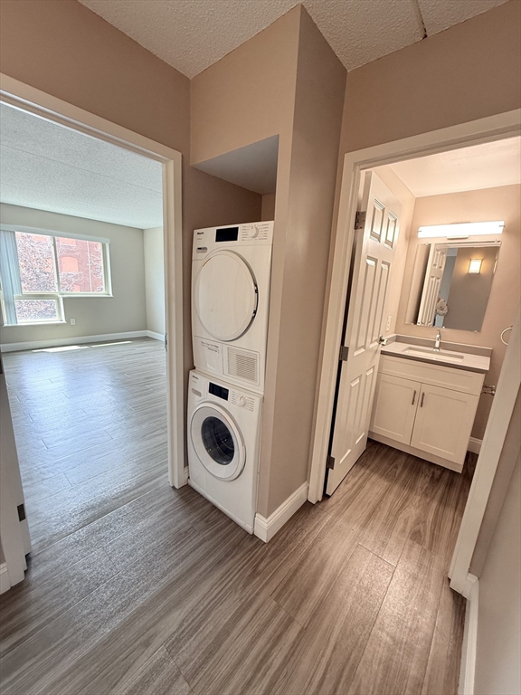 1 bed, 1 bath apartment for rent at 101 Rantoul St Unit 311, Beverly — photo 10 of 18
