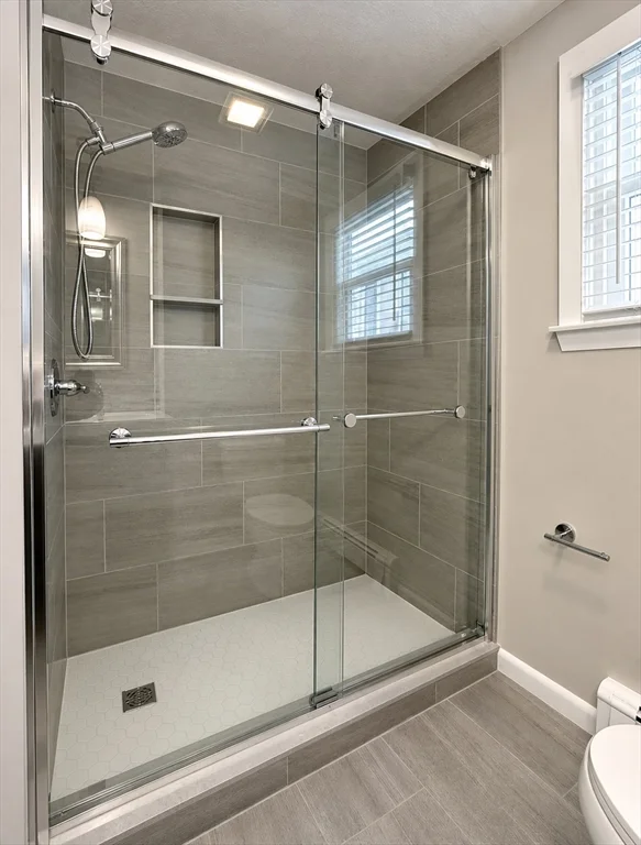 3 bed, 1 bath apartment for rent at 101 Rumney Rd Unit 2, Revere — photo 5 of 9