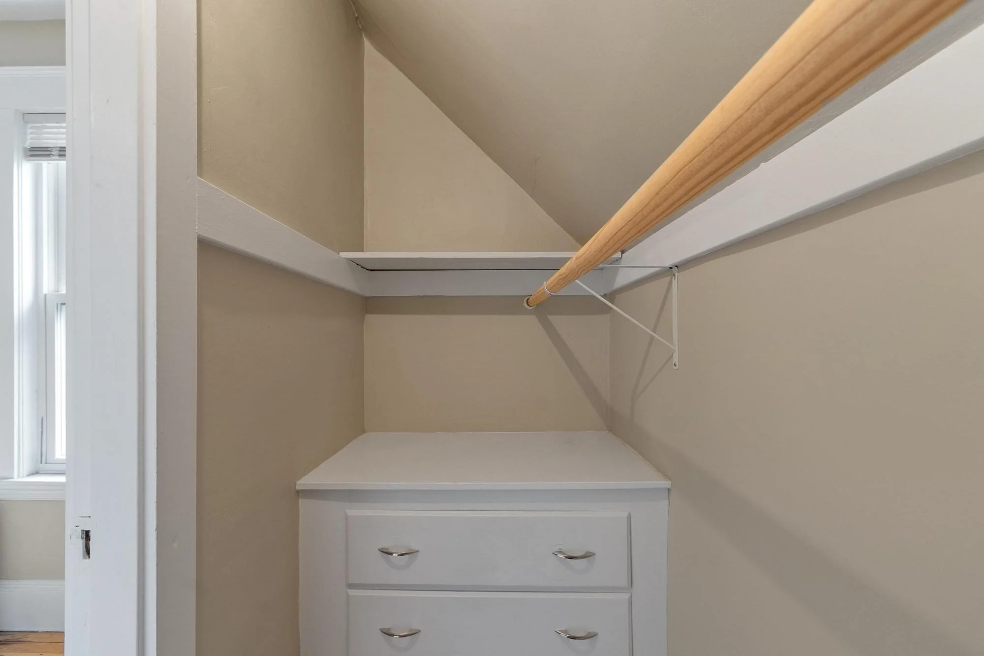 4 bed, 1 bath apartment for rent at 101 Saint Paul St Unit 2, Coolidge Corner — photo 8 of 39
