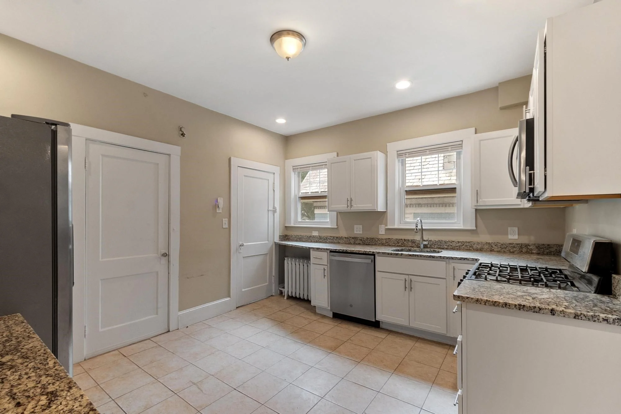 4 bed, 1 bath apartment for rent at 101 Saint Paul St Unit 2, Coolidge Corner — photo 28 of 39