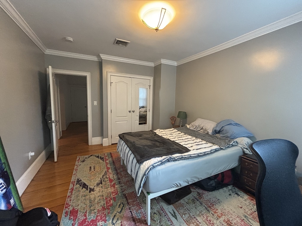 5 bed, 3 bath apartment for rent at 101 Sawyer Ave Unit 2, Dorchester — photo 21 of 31