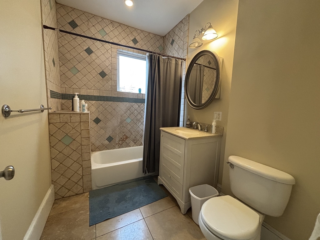 5 bed, 3 bath apartment for rent at 101 Sawyer Ave Unit 2, Dorchester — photo 13 of 31