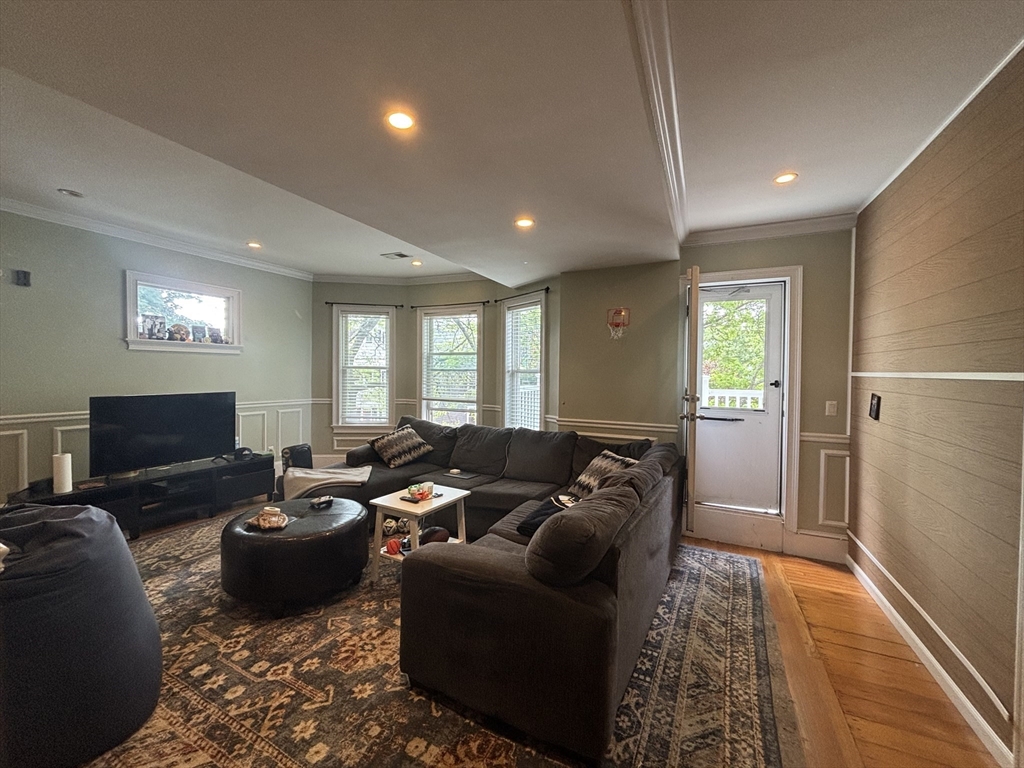 5 bed, 3 bath apartment for rent at 101 Sawyer Ave Unit 2, Dorchester — photo 10 of 31