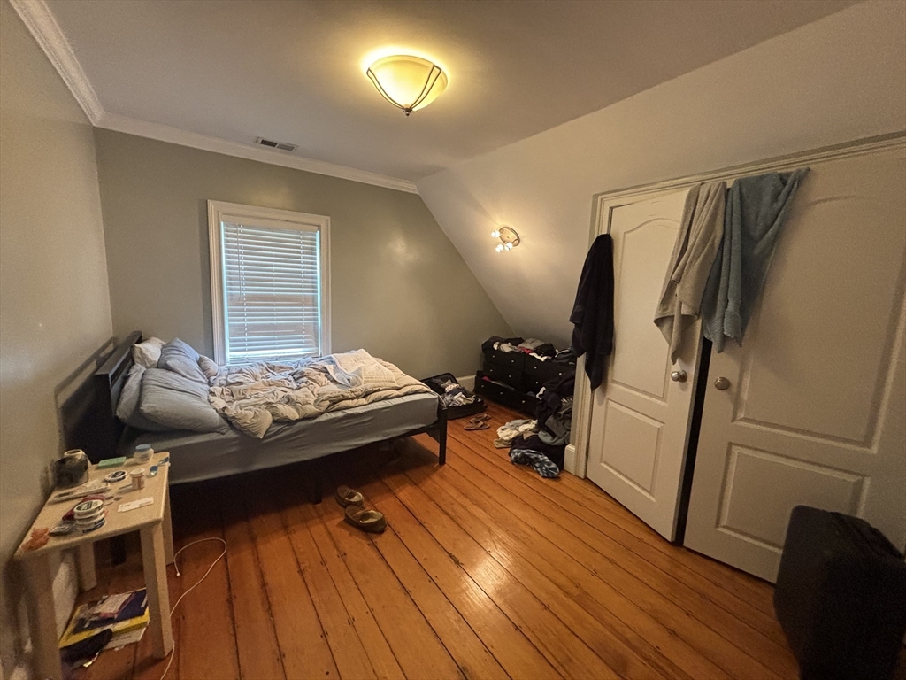 5 bed, 3 bath apartment for rent at 101 Sawyer Ave Unit 2, Dorchester — photo 30 of 31