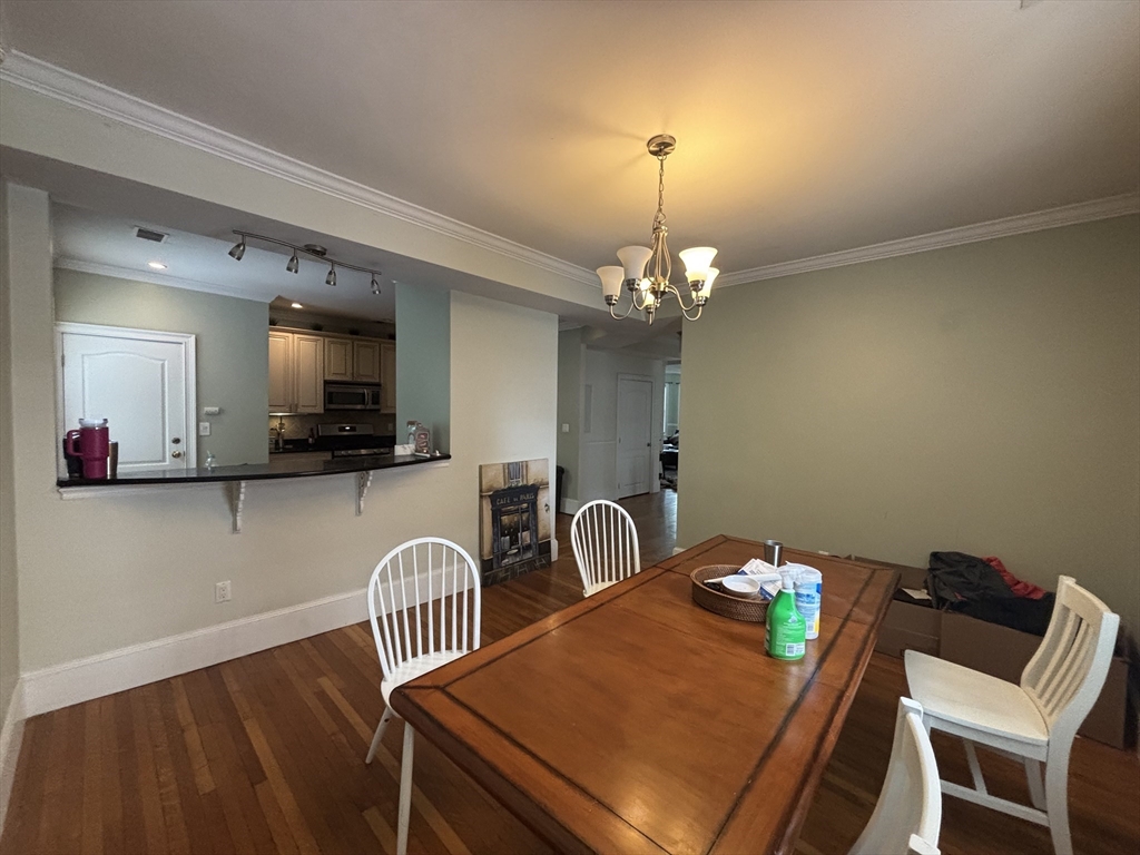 5 bed, 3 bath apartment for rent at 101 Sawyer Ave Unit 2, Dorchester — photo 6 of 31