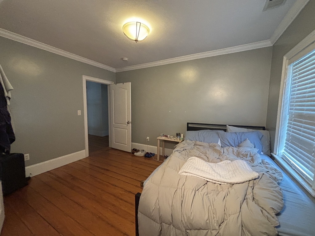 5 bed, 3 bath apartment for rent at 101 Sawyer Ave Unit 2, Dorchester — photo 24 of 31