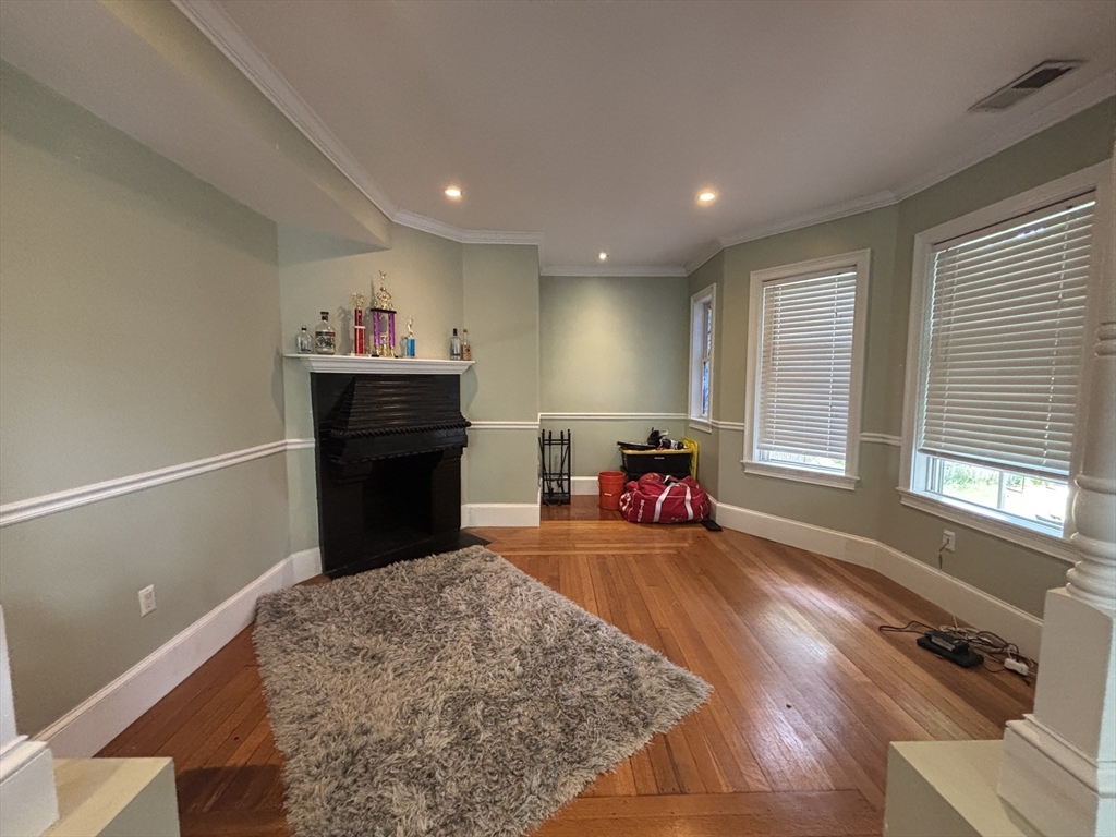 5 bed, 3 bath apartment for rent at 101 Sawyer Ave Unit 2, Dorchester — photo 12 of 31