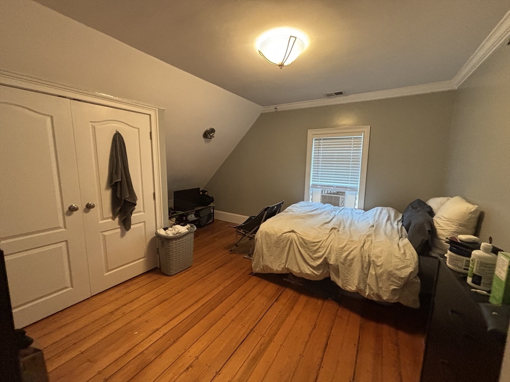 5 bed, 3 bath apartment for rent at 101 Sawyer Ave Unit 2, Dorchester — photo 25 of 31