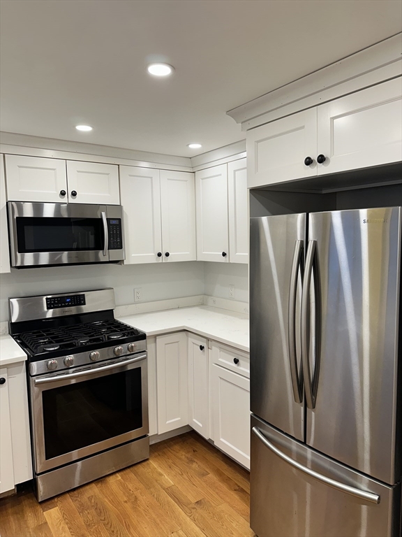 1 bed, 2 bath apartment for rent at 101 School St Unit 101, The Port — photo 3 of 7