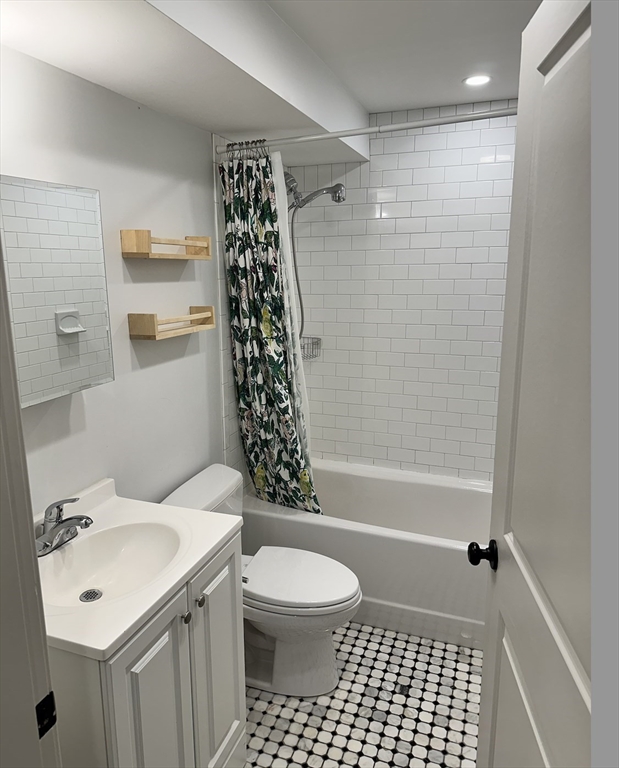 1 bed, 2 bath apartment for rent at 101 School St Unit 101, The Port — photo 5 of 7
