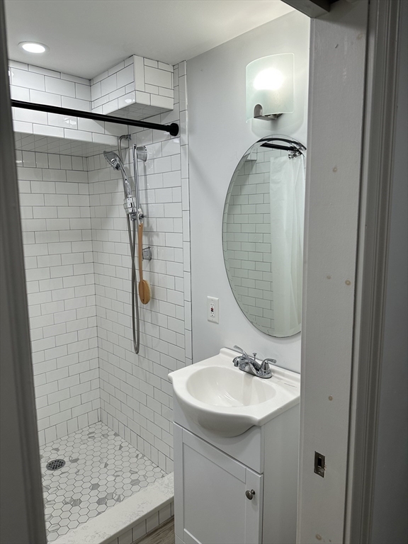 1 bed, 2 bath apartment for rent at 101 School St Unit 101, The Port — photo 6 of 7