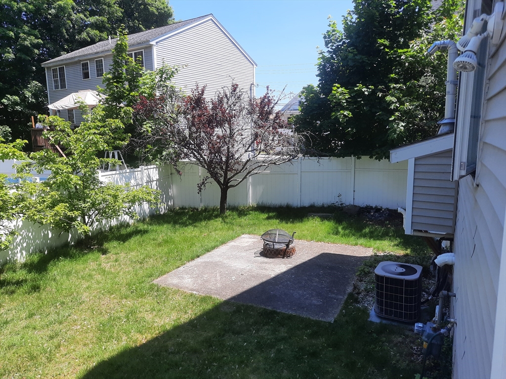 3 bed, 1 bath apartment for rent at 101 Sparks Unit 3, Lowell — photo 33 of 34