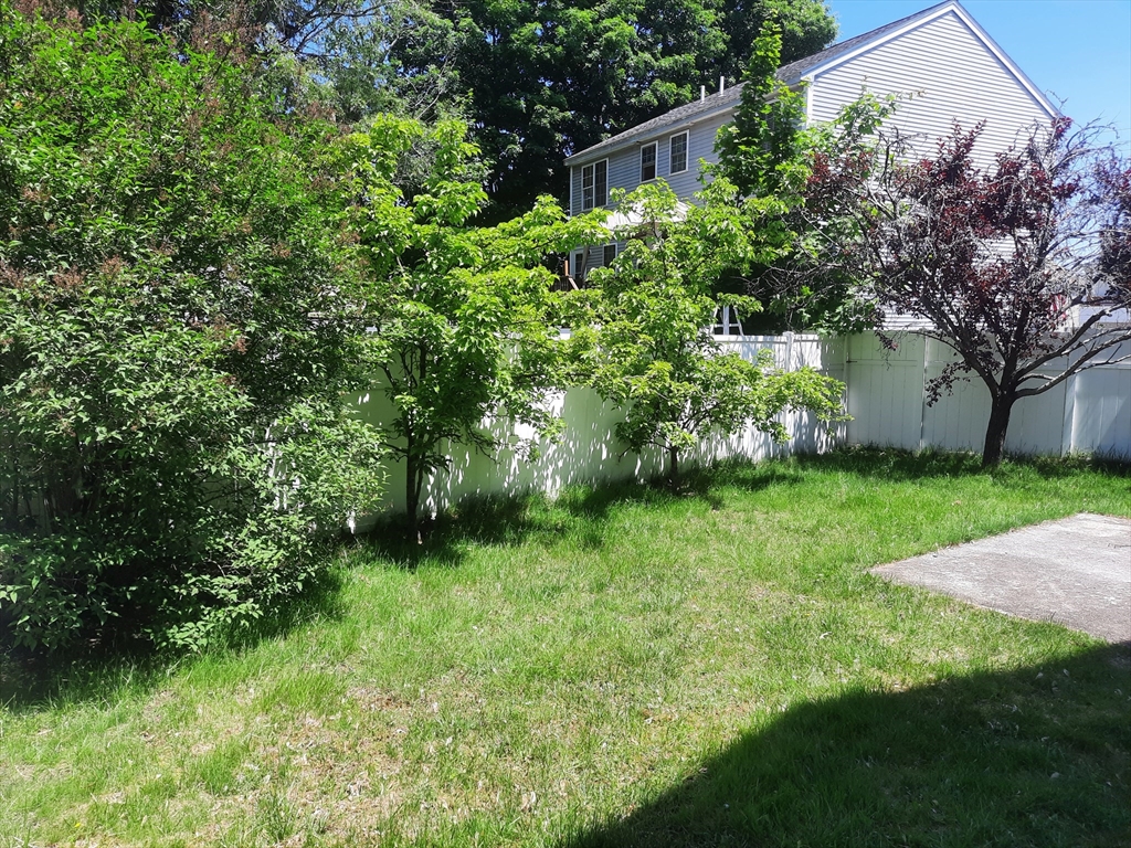 3 bed, 1 bath apartment for rent at 101 Sparks Unit 3, Lowell — photo 32 of 34