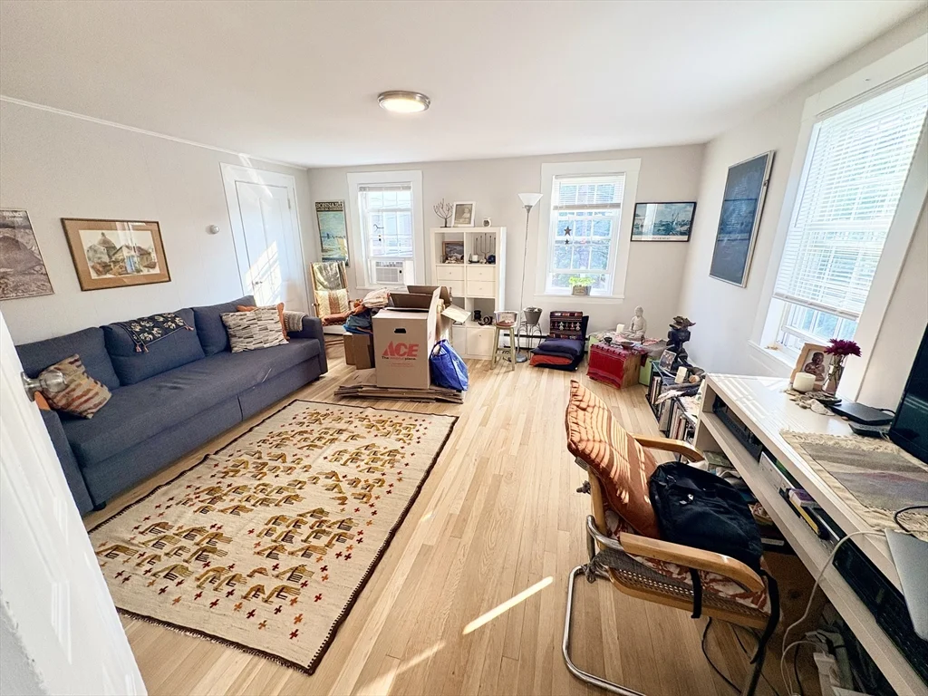 2 bed, 1 bath apartment for rent at 101 Summer St Unit 2, Watertown — photo 6 of 10