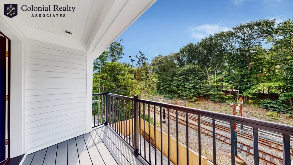 4 bed, 3.5 bath apartment for rent at 101 Sumner Rd Unit 1, Brookline — photo 17 of 18