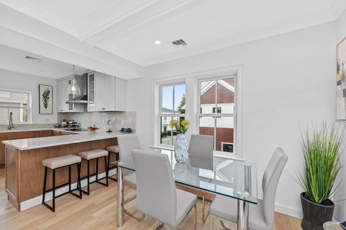 3 bed, 2 bath apartment for rent at 101 Sumner St Unit 2, Quincy — photo 8 of 23