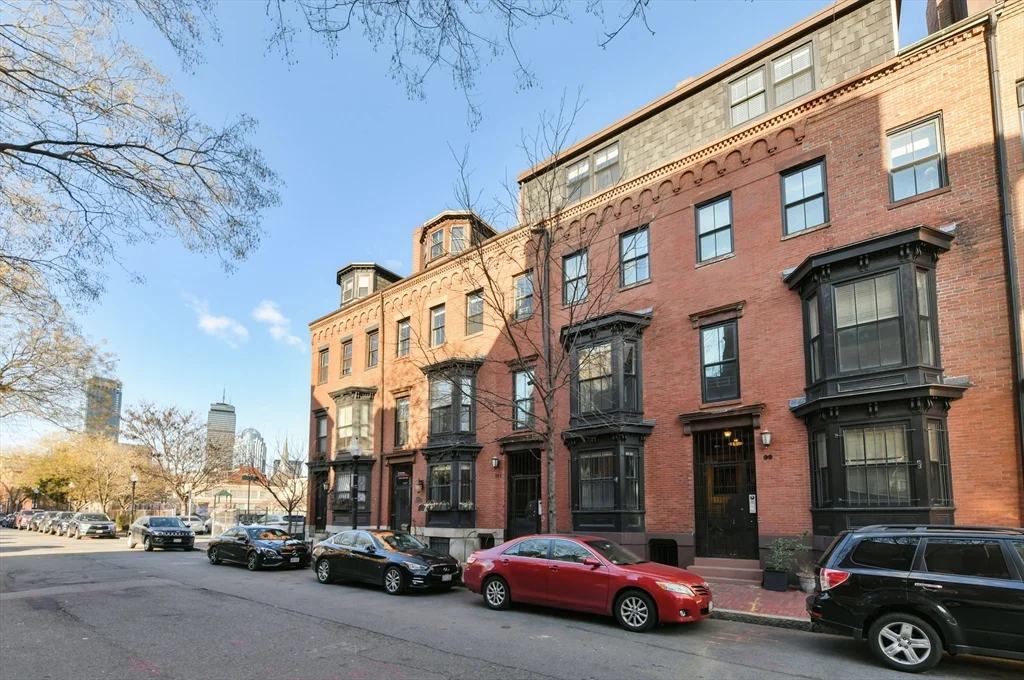 2 bed, 2 bath apartment for rent at 101 W Springfield St Unit 1, South End — photo 19 of 20