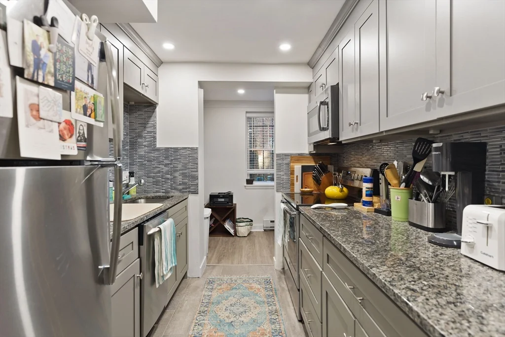 2 bed, 2 bath apartment for rent at 101 W Springfield St Unit 1, South End — photo 5 of 20