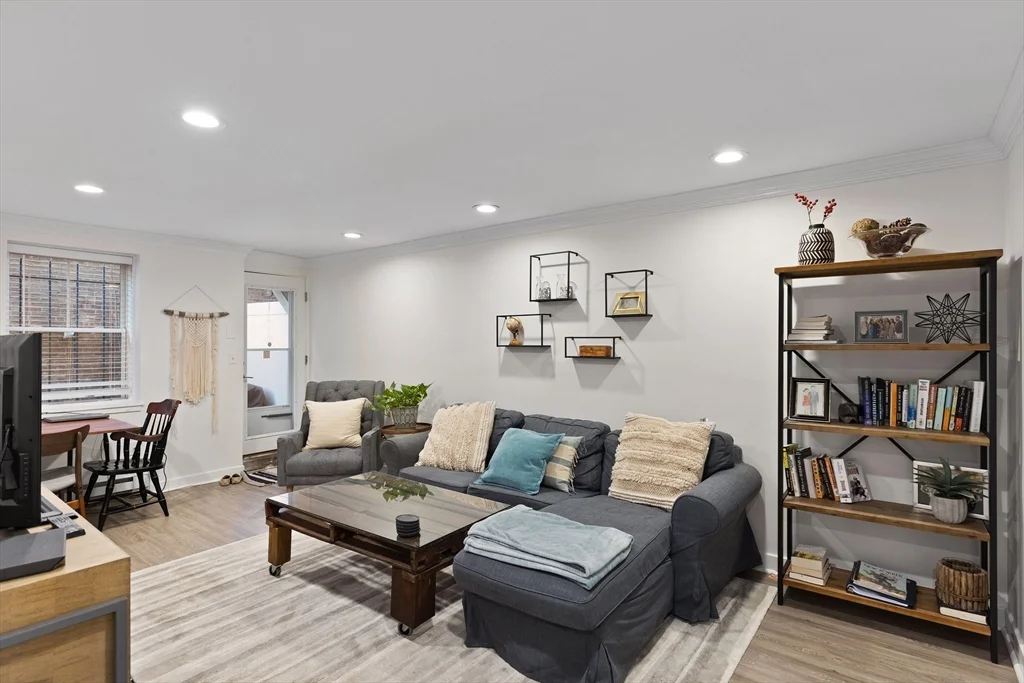 2 bed, 2 bath apartment for rent at 101 W Springfield St Unit 1, South End — photo 1 of 20