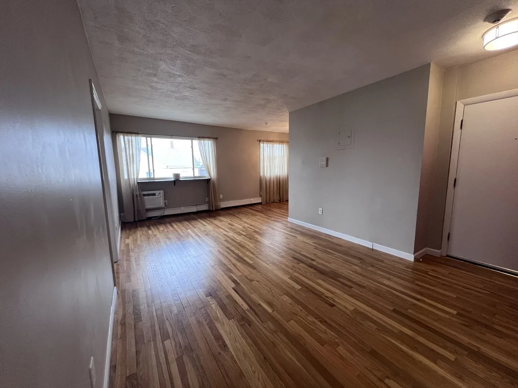 2 bed, 1 bath apartment for rent at 101 Waite St Unit D1, Malden — photo 1 of 18