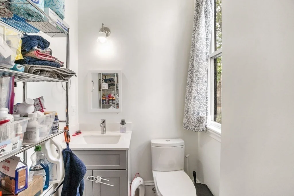 4 bed, 3 bath apartment for rent at 101 Walden St Unit 101, Neighborhood Nine — photo 11 of 41