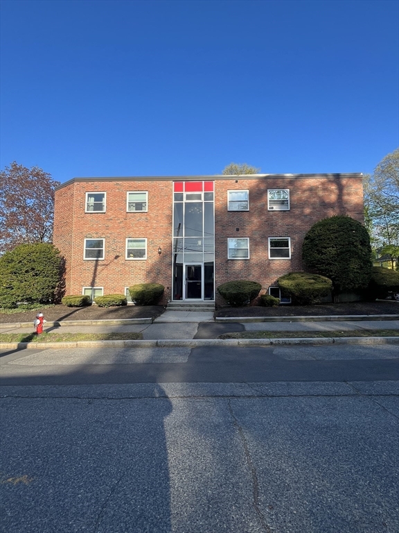 1 bed, 1 bath apartment for rent at 101 Walker St Unit B3, Newtonville — photo 1 of 10