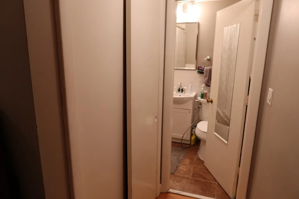 Studio bed, 1 bath apartment for rent at 101 Walker St Unit C4, Newtonville — photo 9 of 10