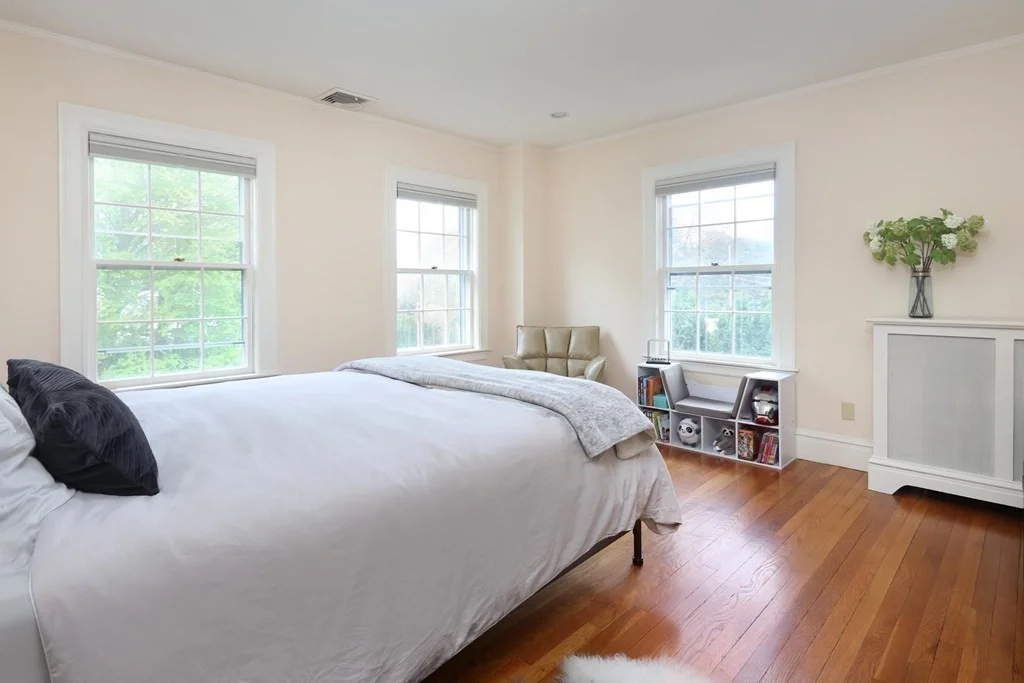 6 bed, 3 bath apartment for rent at 1010 Centre St, Newton Center — photo 9 of 21