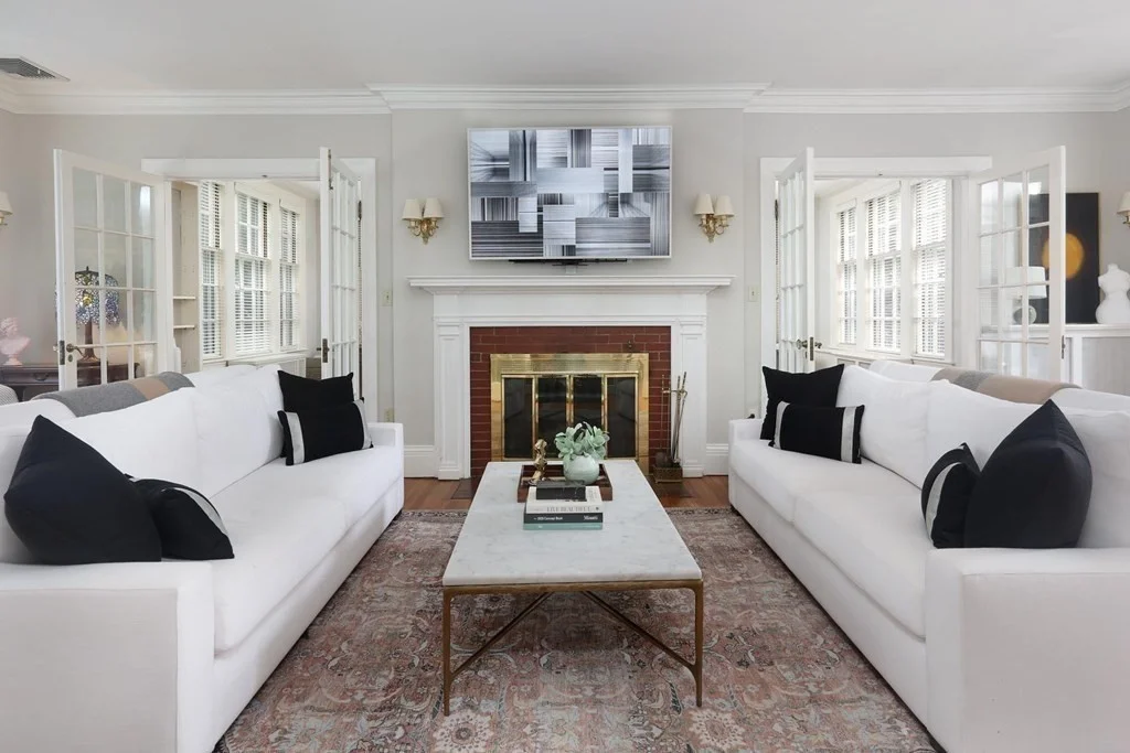 6 bed, 3 bath apartment for rent at 1010 Centre St, Newton Center — photo 5 of 21