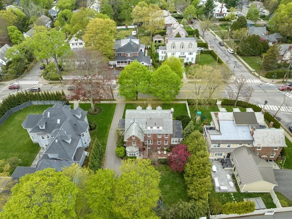 6 bed, 3 bath apartment for rent at 1010 Centre St, Newton Center — photo 18 of 21
