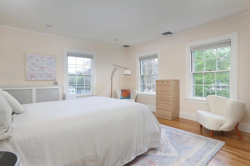 6 bed, 3 bath apartment for rent at 1010 Centre St, Newton Center — photo 10 of 21