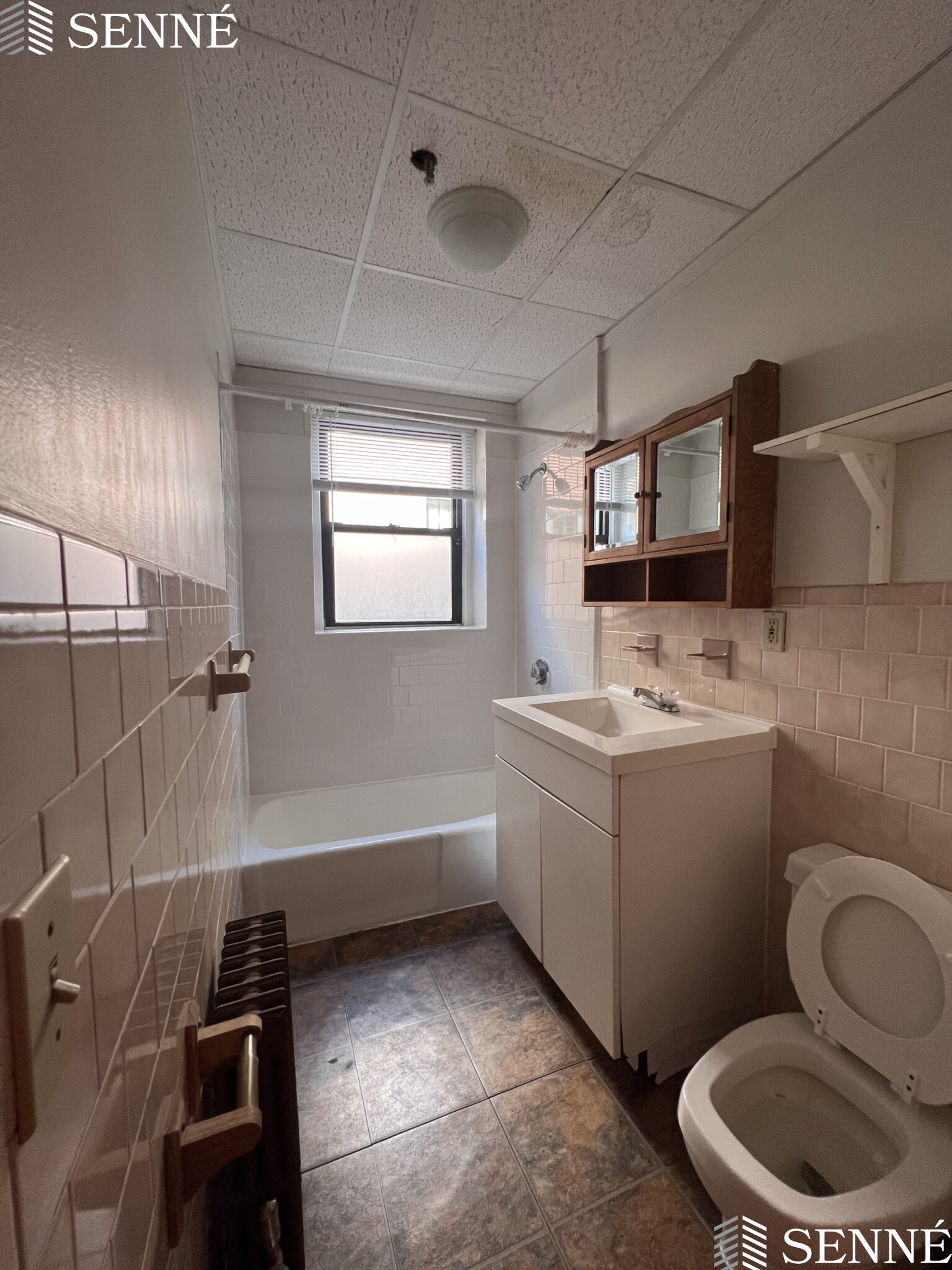 4 bed, 2 bath apartment for rent at 1010 Massachusetts Ave Unit 11, Riverside — photo 8 of 13