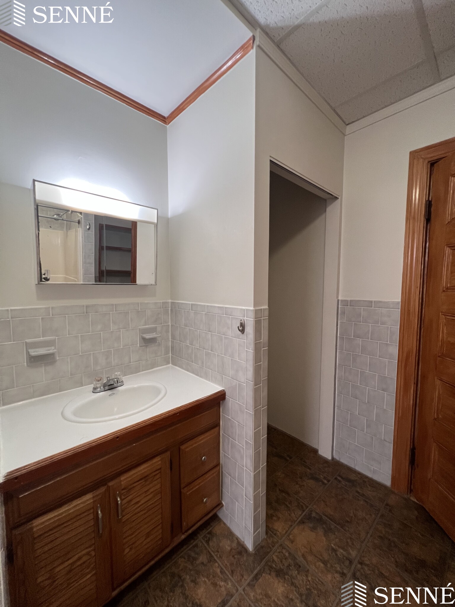 4 bed, 2 bath apartment for rent at 1010 Massachusetts Ave Unit 11, Riverside — photo 13 of 13
