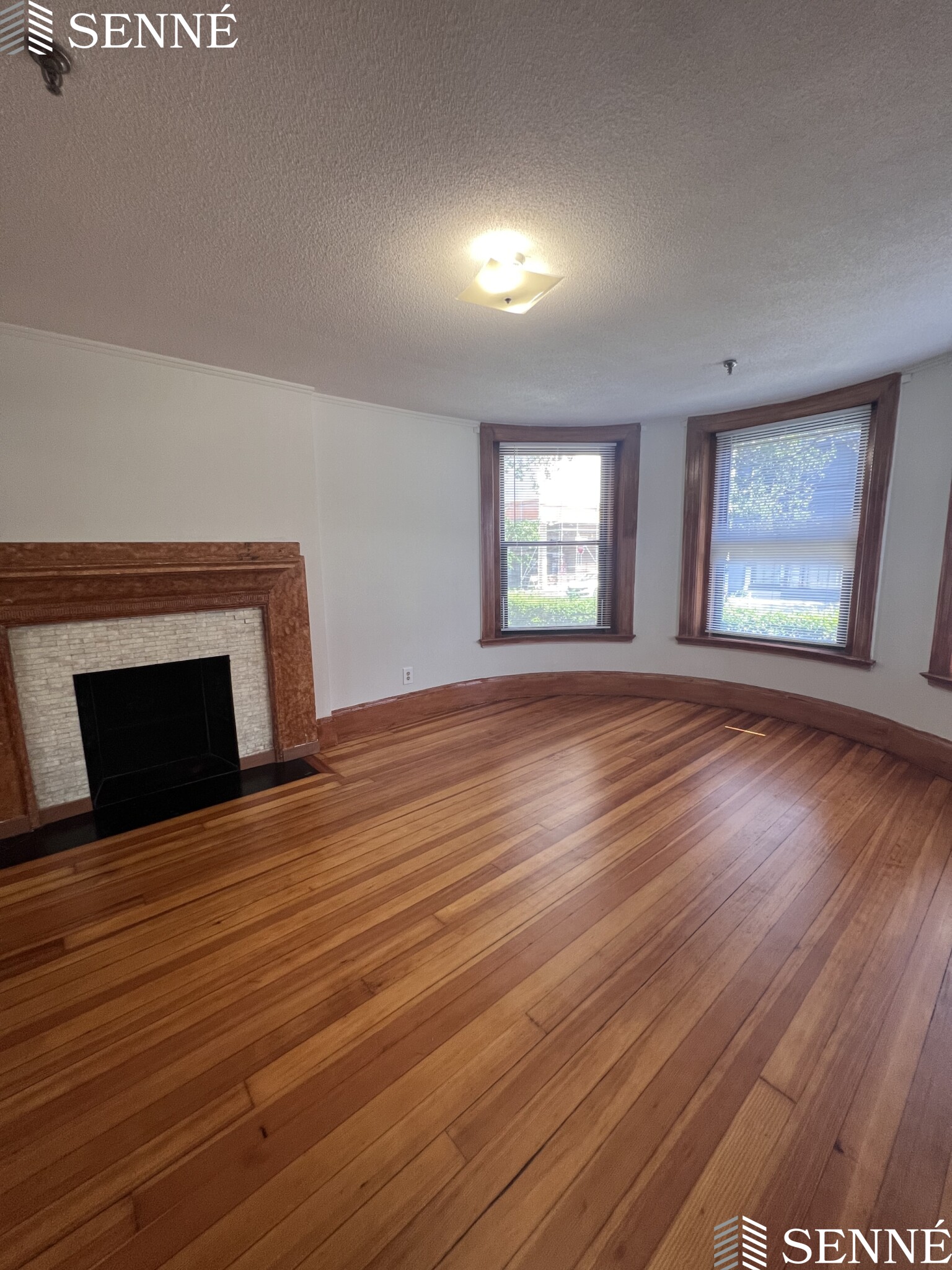 4 bed, 2 bath apartment for rent at 1010 Massachusetts Ave Unit 11, Riverside — photo 6 of 13
