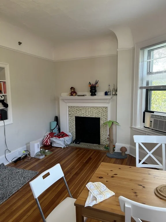 2 bed, 1 bath apartment for rent at 1010 Massachusetts Ave Unit 57, Riverside — photo 2 of 8