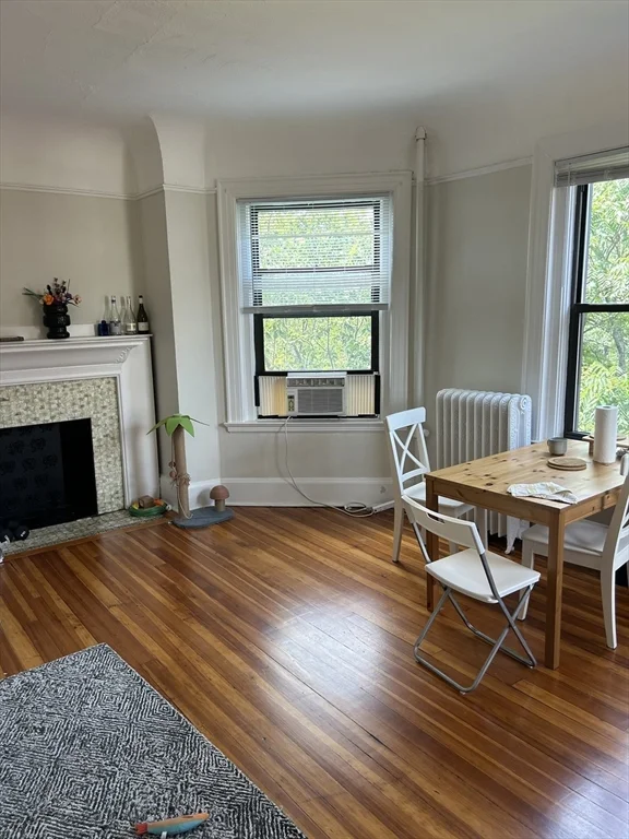2 bed, 1 bath apartment for rent at 1010 Massachusetts Ave Unit 57, Riverside