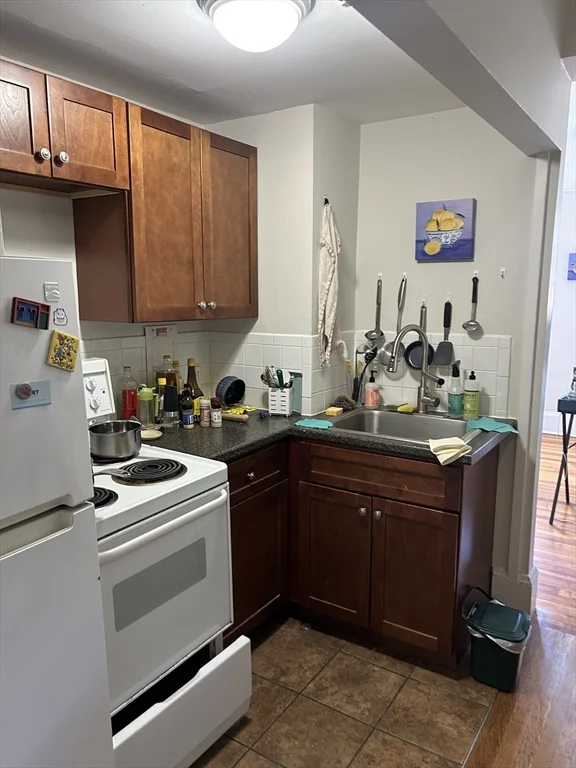 2 bed, 1 bath apartment for rent at 1010 Massachusetts Ave Unit 57, Riverside — photo 6 of 8