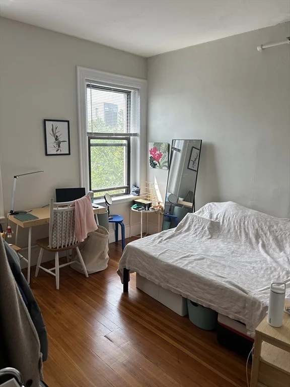 2 bed, 1 bath apartment for rent at 1010 Massachusetts Ave Unit 57, Riverside — photo 4 of 8